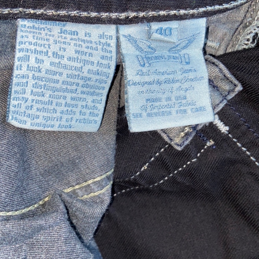 Authentic Robin’s Jean Shorts - Picture 7 of 7